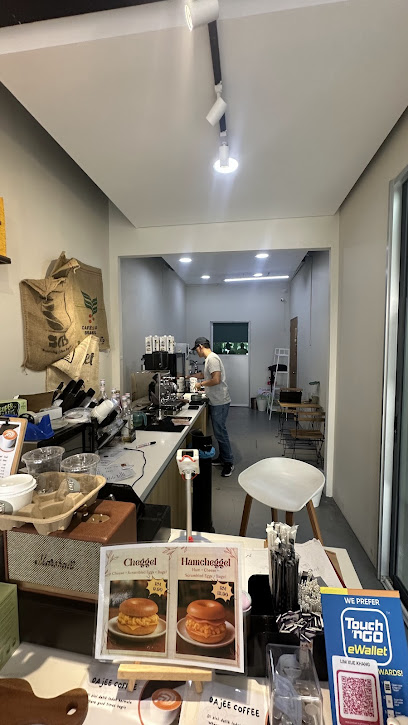 Matcha, Coffee & Crumbs